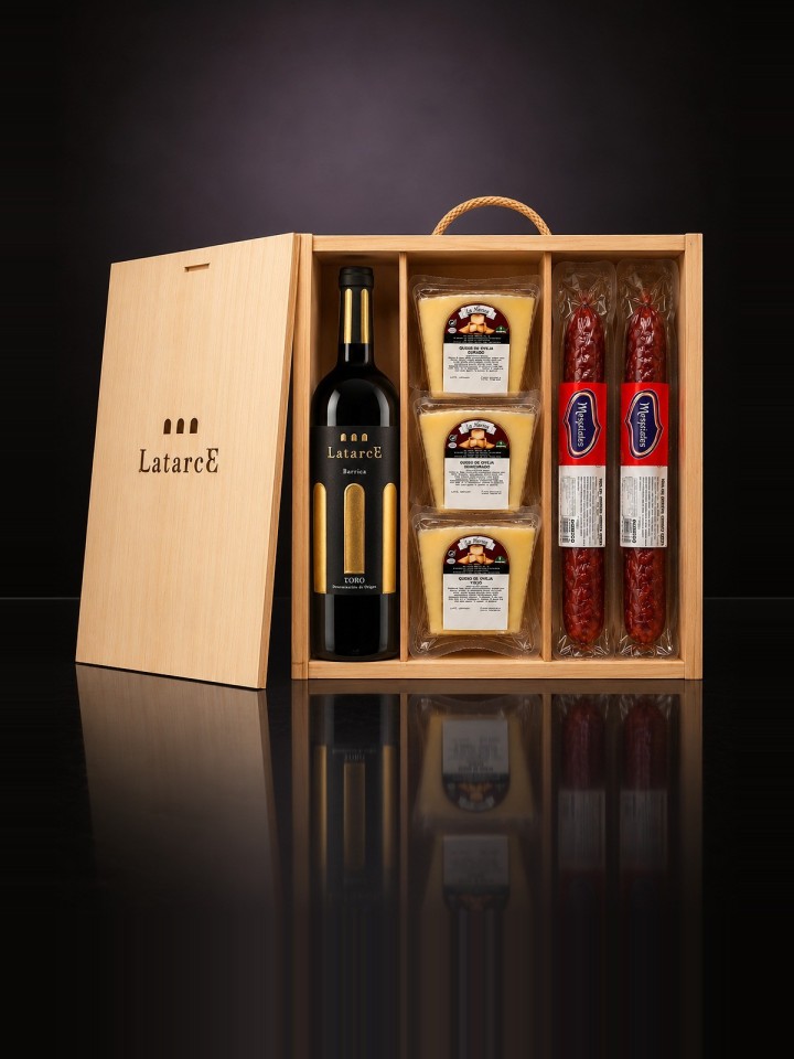 Pack Gourmet Latarce · Vino, Queso y Chorizo Ibérico